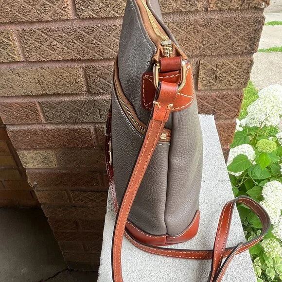 DOONEY & BOURKE Taupe Gray Italian Pebbled Letter Carrier Crossbody Shoulder Bag